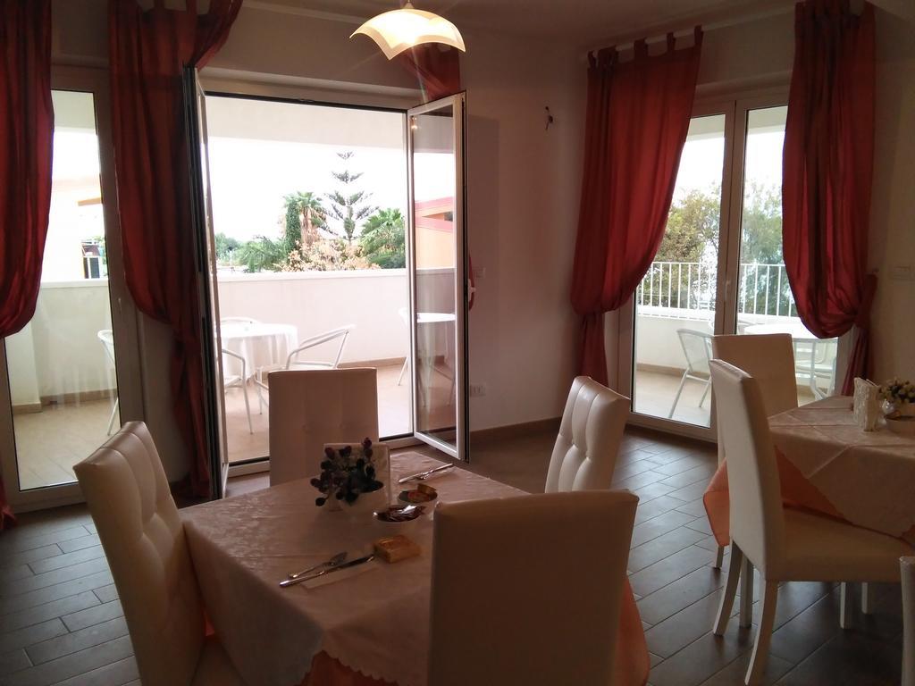 Hotel Residence Thalassa Reggio di Calabria Bagian luar foto