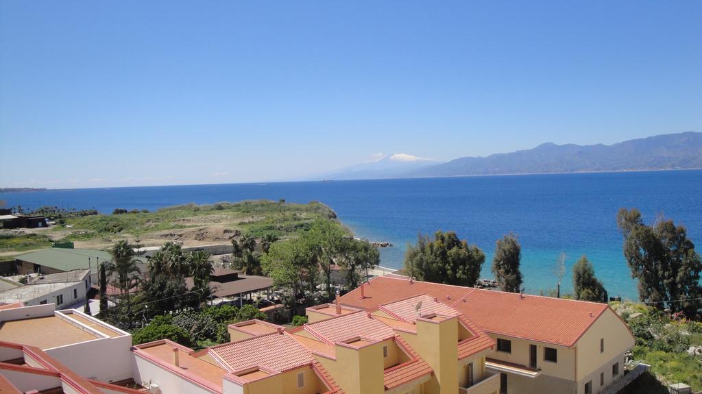 Hotel Residence Thalassa Reggio di Calabria Bagian luar foto