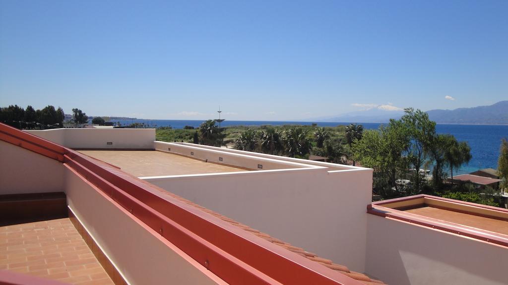 Hotel Residence Thalassa Reggio di Calabria Bagian luar foto