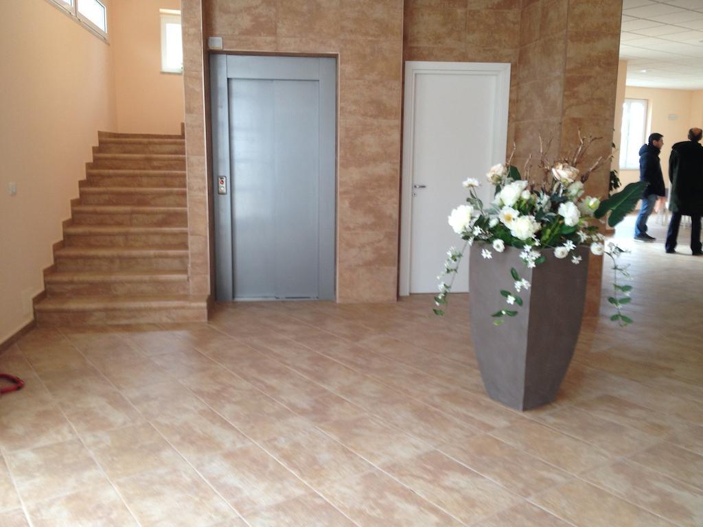Hotel Residence Thalassa Reggio di Calabria Bagian luar foto