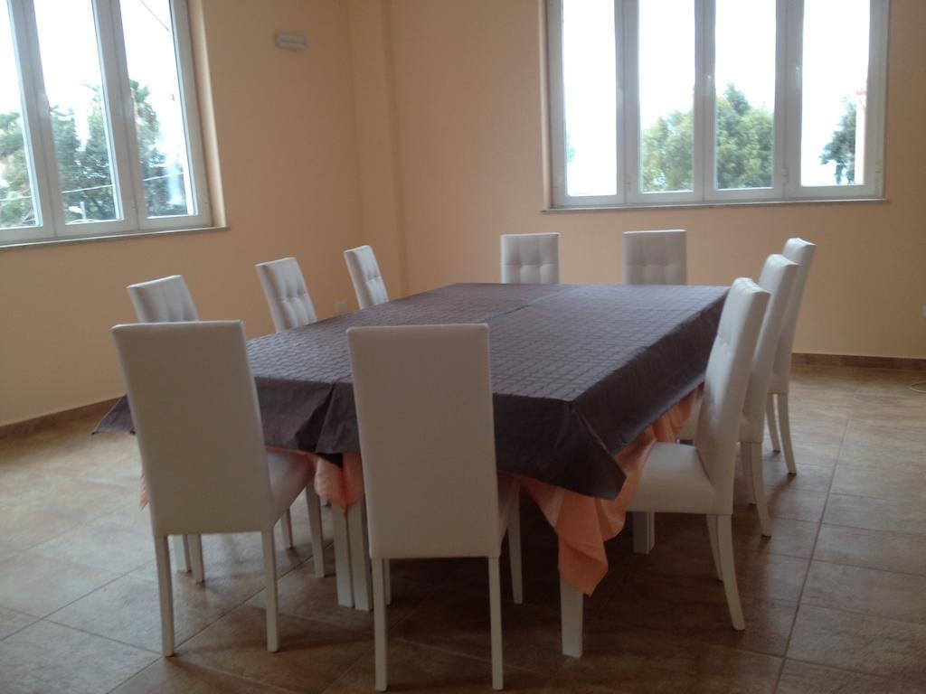 Hotel Residence Thalassa Reggio di Calabria Bagian luar foto